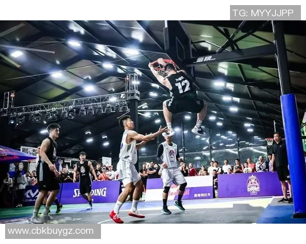 赛后分析:西安篮球队与上海篮球队的战术对决与启示