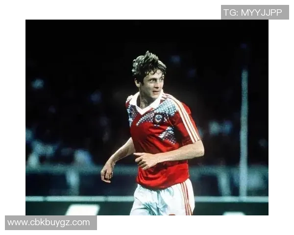 黑色足球明星的闪耀时刻与传奇故事盘点